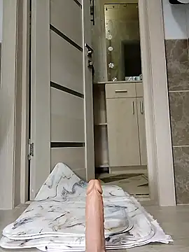 N i k o l a u online show from April 2026 05:58:01 PM