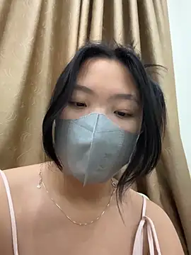 Snapshot of Thuylinh05 chatting on October 2025 09:54:01 AM Thuylinh05 online show from October 2025 09:54:01 AM