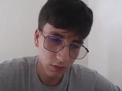 younewmaster online show from May 2026 07:32:01 PM