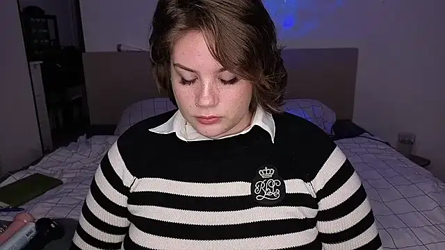 MaeNoir online show from October 2025 06:51:01 PM