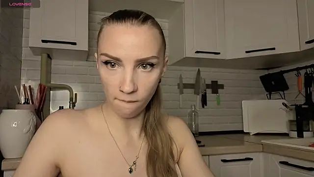 Snapshot of Edena_ chatting on June 2026 08:11:01 PM Edena online show from June 2026 08:11:01 PM
