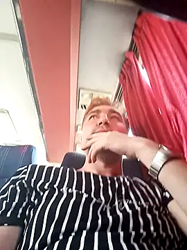 mert0359 online show from September 2025 01:22:02 PM