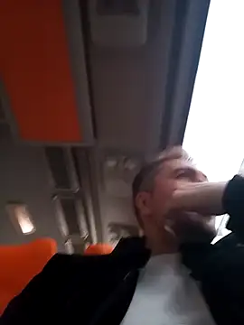 mert0359 online show from November 2025 01:22:01 PM