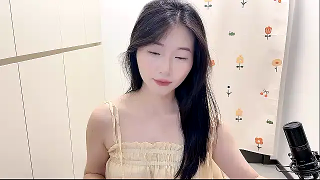 Snapshot of Rosalind_xixi chatting on September 2025 12:16:01 PM Rosalind xixi online show from September 2025 12:16:01 PM