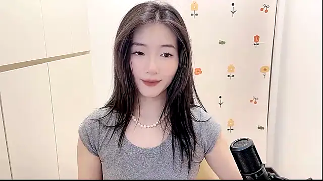 Snapshot of Rosalind_xixi chatting on September 2025 01:04:01 PM Rosalind xixi online show from September 2025 01:04:01 PM