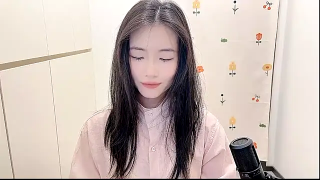 Snapshot of Rosalind_xixi chatting on September 2025 10:09:02 AM Rosalind xixi online show from September 2025 10:09:02 AM