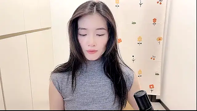Snapshot of Rosalind_xixi chatting on October 2025 02:02:01 PM Rosalind xixi online show from October 2025 02:02:01 PM