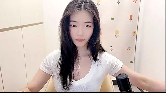 Snapshot of Rosalind_xixi chatting on October 2025 08:17:01 AM Rosalind xixi online show from October 2025 08:17:01 AM