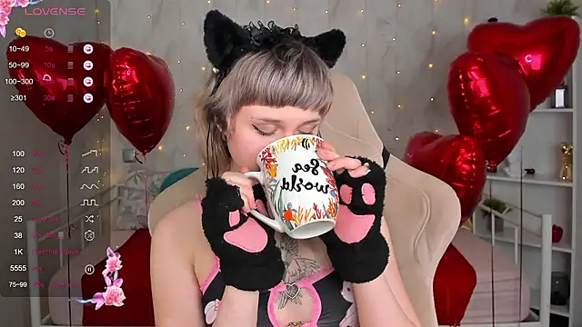 Tori Cutie online show from February 2026 12:03:01 AM