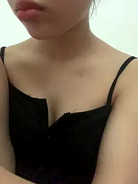 Snapshot of Nguyenha11 chatting on September 2025 08:42:02 AM Nguyenha11 online show from September 2025 08:42:02 AM