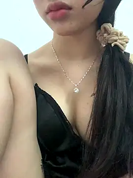 Nguyenha11 online show from December 2025 06:44:01 AM