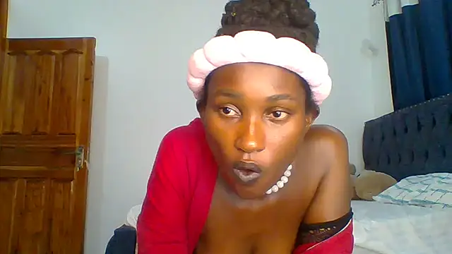 Snapshot of seductive_leex chatting on September 2025 02:57:01 AM seductive leex online show from September 2025 02:57:01 AM