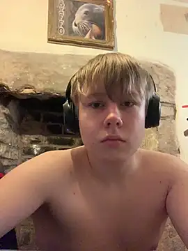 TomasCramp online show from March 2026 05:45:02 PM