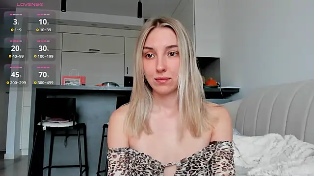 Snapshot of Sunny_Rina_ chatting on May 2026 07:58:01 AM Sunny Rina online show from May 2026 07:58:01 AM