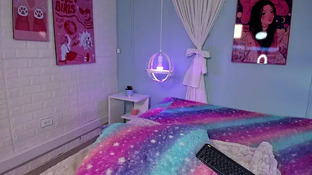 Hannahpage online show from December 2025 12:23:02 PM