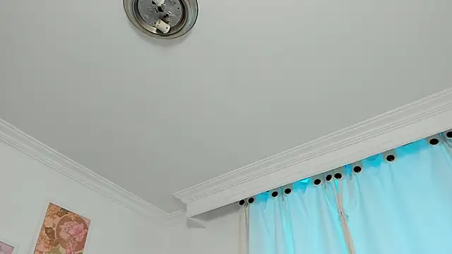 canelleGarces online show from February 2026 12:09:02 PM