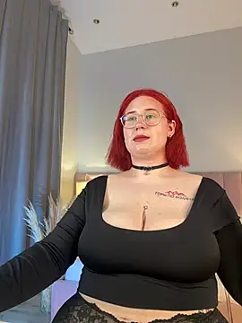 Snapshot of SexxxyPixiee chatting on June 2026 05:21:01 AM SexxxyPixiee online show from June 2026 05:21:01 AM