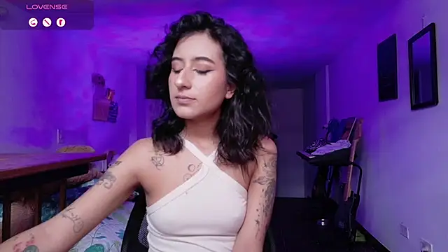 Snapshot of atenea_dragon__ chatting on November 2025 07:58:01 PM atenea dragon online show from November 2025 07:58:01 PM