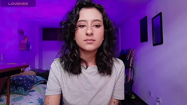 Snapshot of atenea_dragon__ chatting on November 2025 08:43:01 PM atenea dragon online show from November 2025 08:43:01 PM