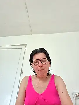 Vera Elle online show from March 2026 06:17:01 AM