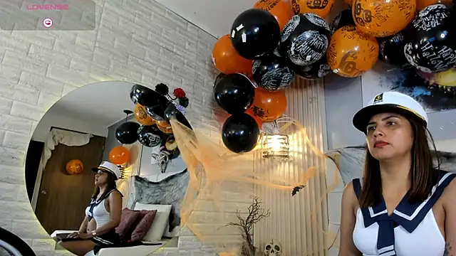 scarletbaker  online show from October 2025 06:39:02 PM