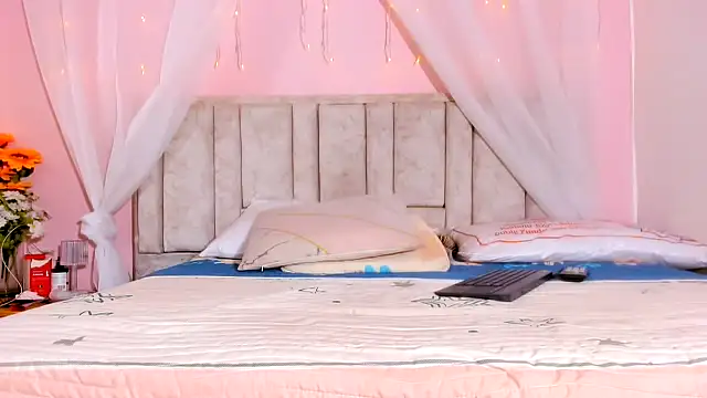 Rachellcooperrr online show from October 2025 10:29:01 PM