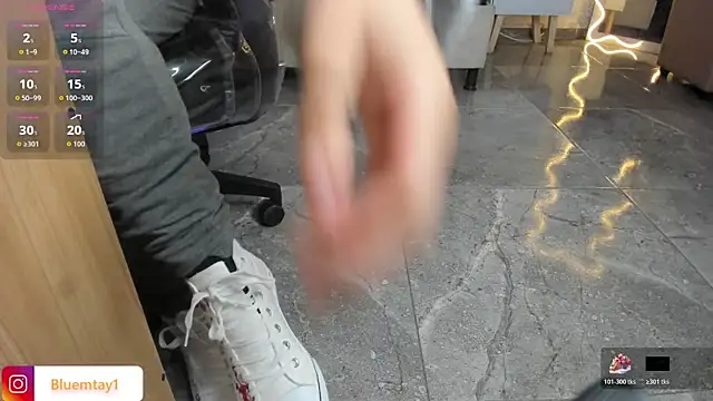 BLUE TAY1 online show from March 2026 11:39:02 AM