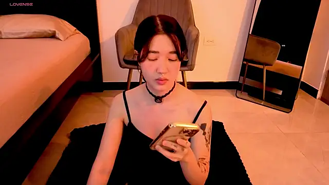 LilithCary online show from July 2026 12:34:01 AM