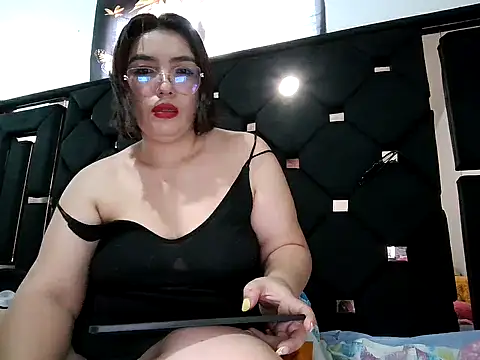 Snapshot of vegacristal88 chatting on May 2026 09:31:01 PM vegacristal88 online show from May 2026 09:31:01 PM