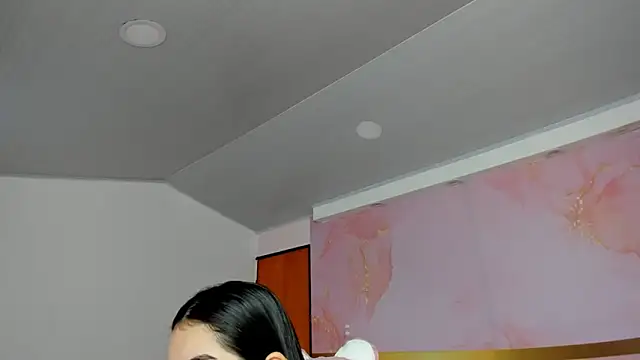 milk candy18 online show from September 2025 12:19:01 PM