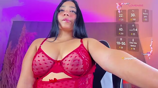 Snapshot of luccia_smith chatting on May 2026 02:27:02 AM luccia smith online show from May 2026 02:27:02 AM