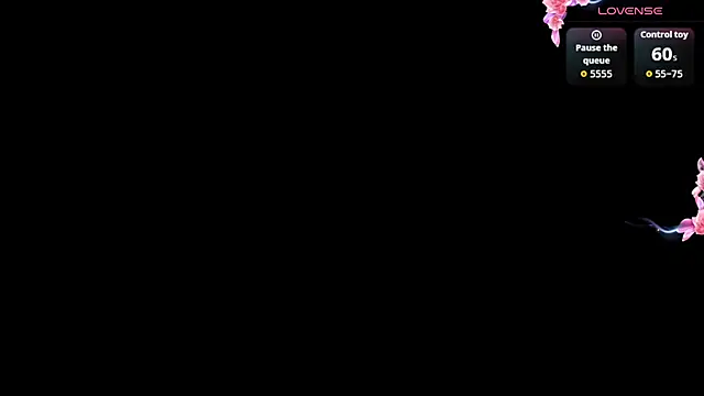 Snapshot of luccia_smith chatting on June 2026 02:29:01 AM luccia smith online show from June 2026 02:29:01 AM