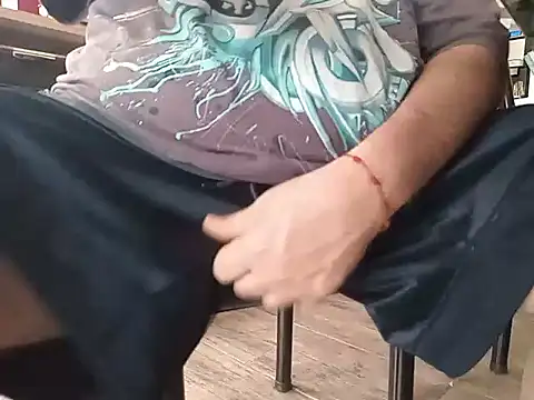 BabyBearMilk online show from February 2026 06:15:02 PM