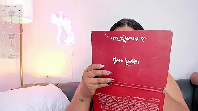 Snapshot of Sexxchubby chatting on January 2026 11:06:02 PM Sexxchubby online show from January 2026 11:06:02 PM