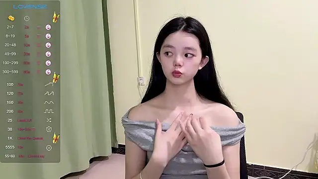 Snapshot of Nicole-13 chatting on September 2025 01:16:01 PM Nicole-13 online show from September 2025 01:16:01 PM