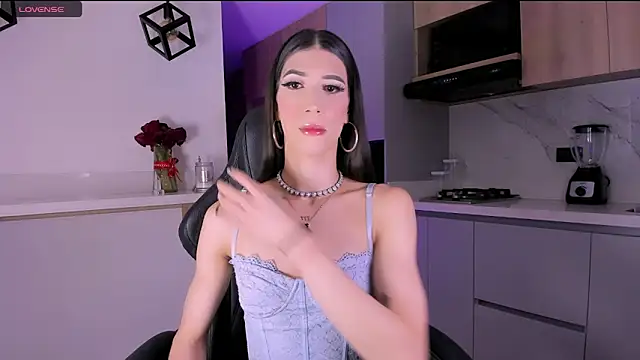 Snapshot of fhalon_foxxxys_ chatting on April 2026 05:27:01 AM fhalon foxxxys online show from April 2026 05:27:01 AM