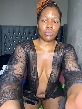 Kikie23 online show from November 2025 12:10:02 AM