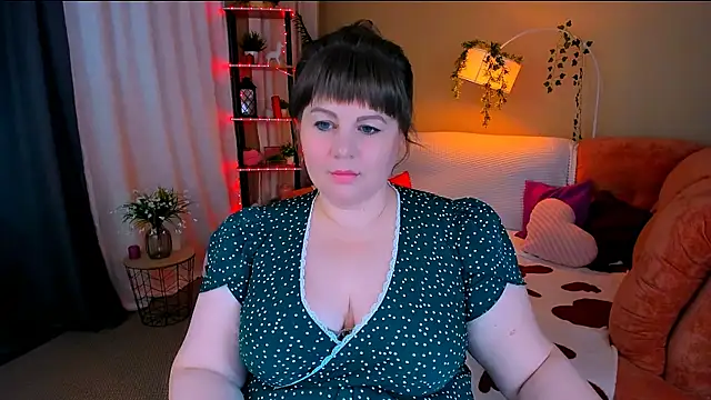 Snapshot of CrystaalStaar chatting on May 2026 06:37:02 PM CrystaalStaar online show from May 2026 06:37:02 PM
