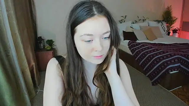 AlluringLookk online show from February 2026 10:30:02 AM