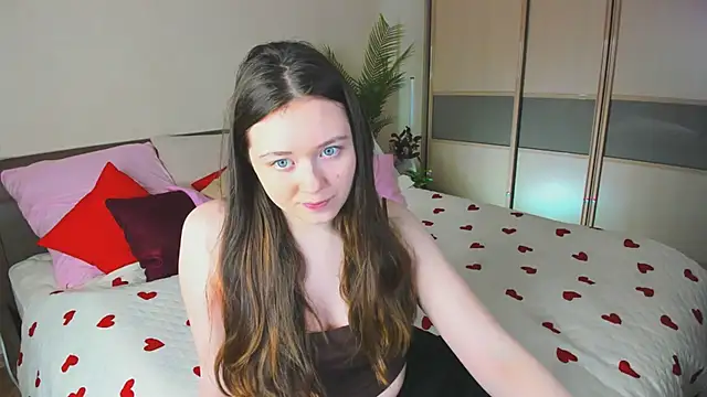 AlluringLookk online show from March 2026 11:13:01 AM