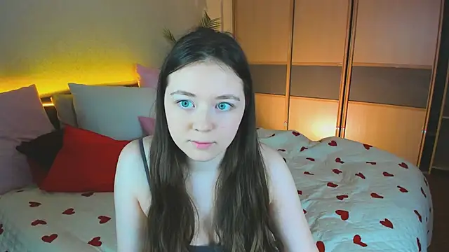 AlluringLookk online show from March 2026 04:45:02 AM