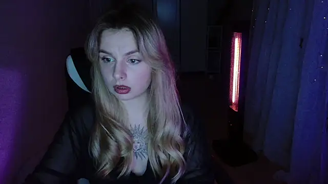 AngelicaHollywood online show from December 2025 08:39:01 PM