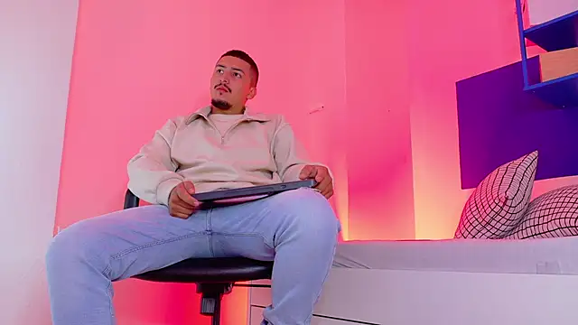 MrFox   online show from February 2026 11:32:02 AM