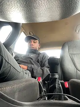 Snapshot of Dickey-B-RSA chatting on December 2025 06:07:01 AM Dickey-B-RSA online show from December 2025 06:07:01 AM