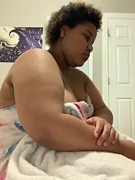 chocolate bella online show from October 2025 04:44:02 AM