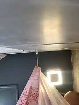 chocolate bella online show from April 2026 10:48:02 PM