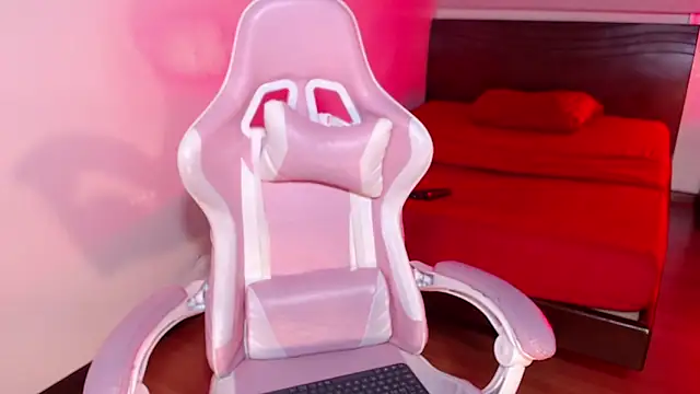 Lia Arellano online show from February 2026 07:10:02 PM