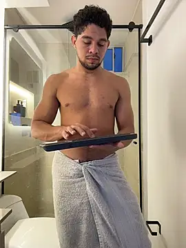 austin spears  online show from May 2026 11:22:01 PM