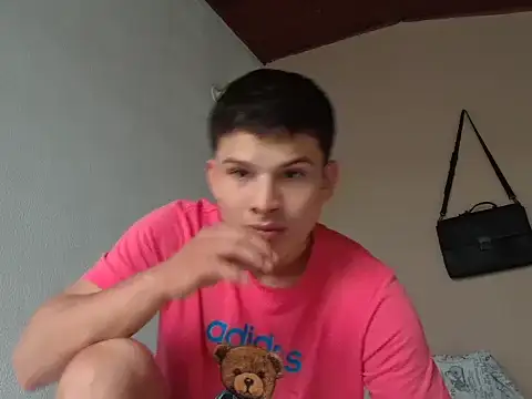 Tused11 online show from October 2025 07:56:01 PM