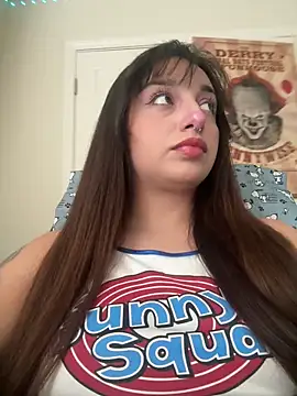 CharmingMaddie online show from November 2025 05:19:01 PM